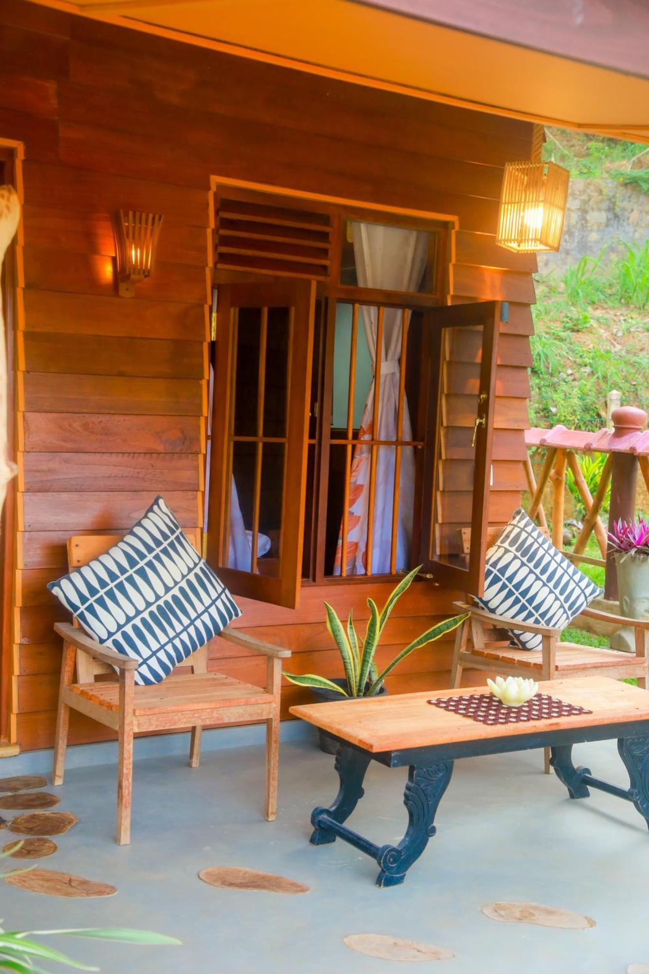 Вилла Blue Ocean Tree House Hiriketiya Диквелла Экстерьер фото